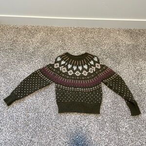 Medium (fits like a small) Lush green Women’s knit sweater